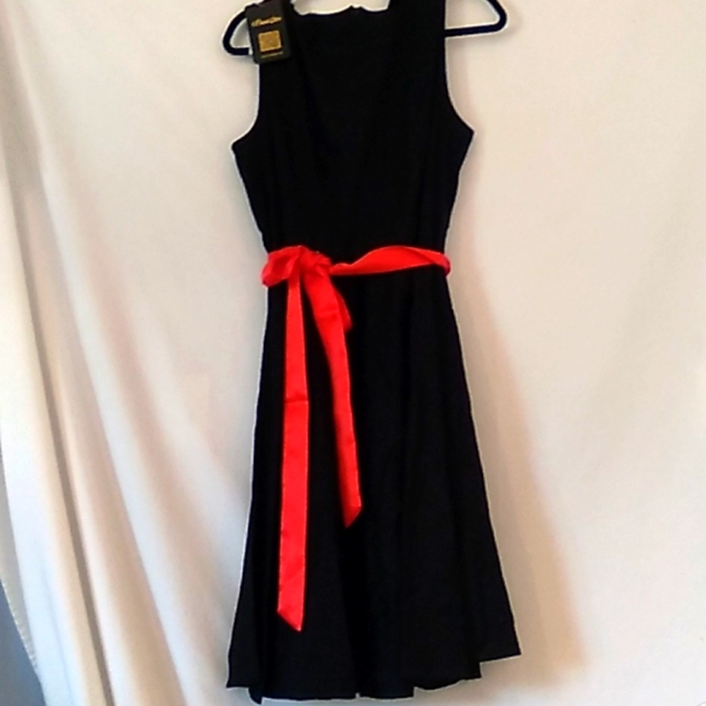 NWT Women's 3X Anni Coco vintage look dress in black with red sash